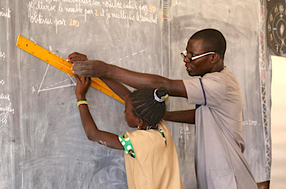 Togo : eduNEWS lance son programme « le jour des meilleurs du système éducatif »