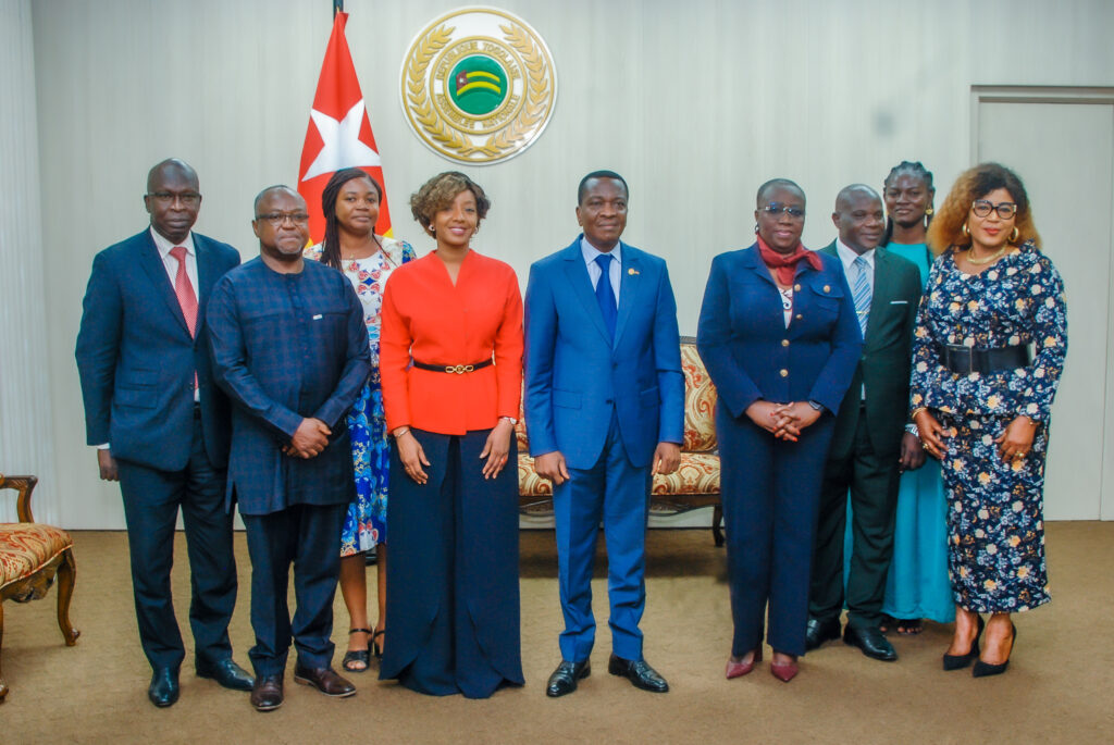 Togo : Les contours du concours « Reine des Sciences et Technologies » présentés au président de l’Assemblée nationale